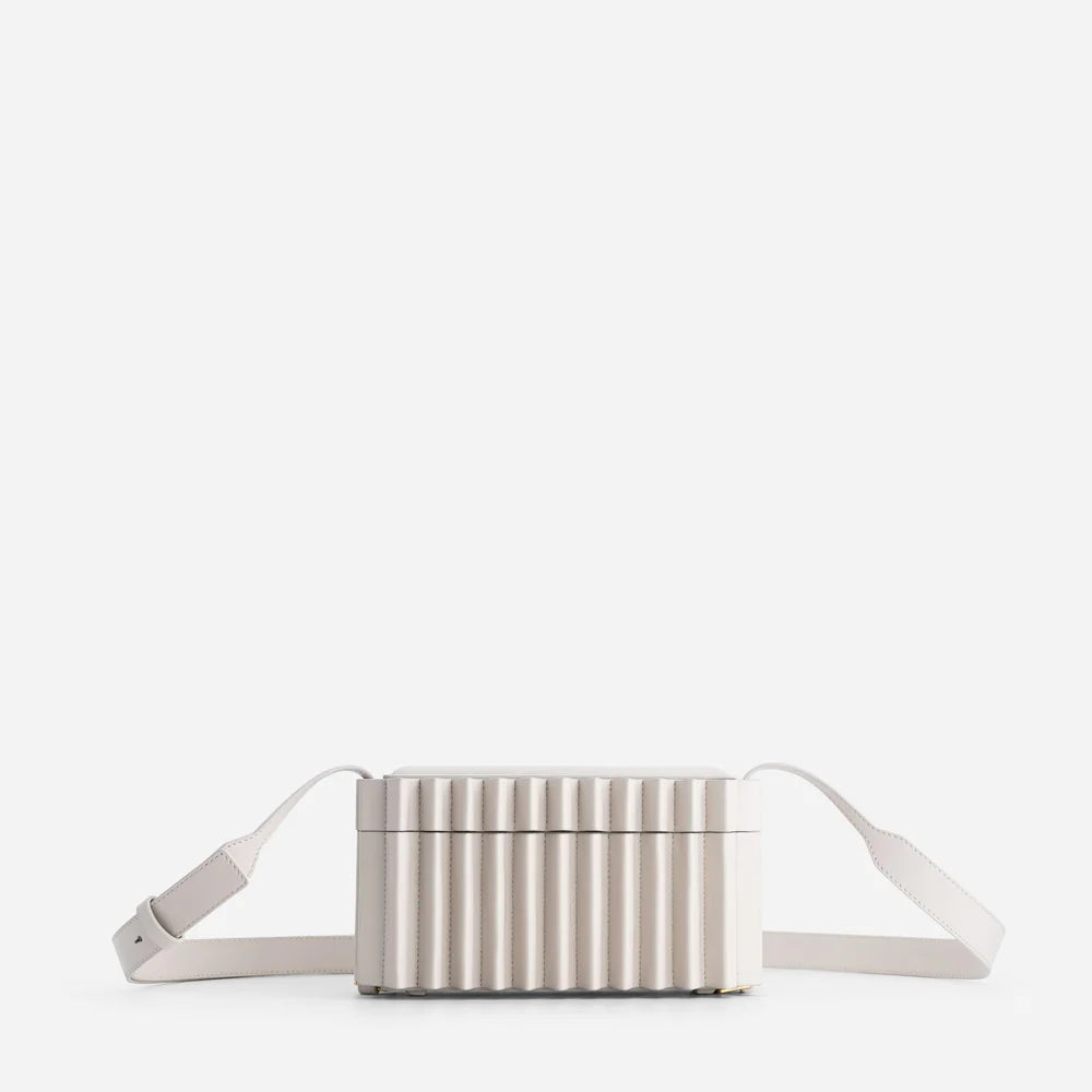 Luxury Ribbed Hard-Case Crossbody Bag – Structured Mini Shoulder Bag in Soft Blue