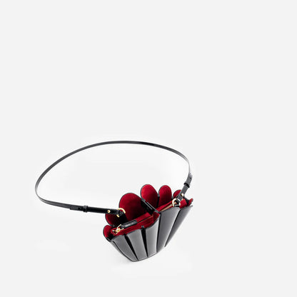 Luxury Seashell Patent Leather Handbag – Sculptural Evening & Statement Bag in Black